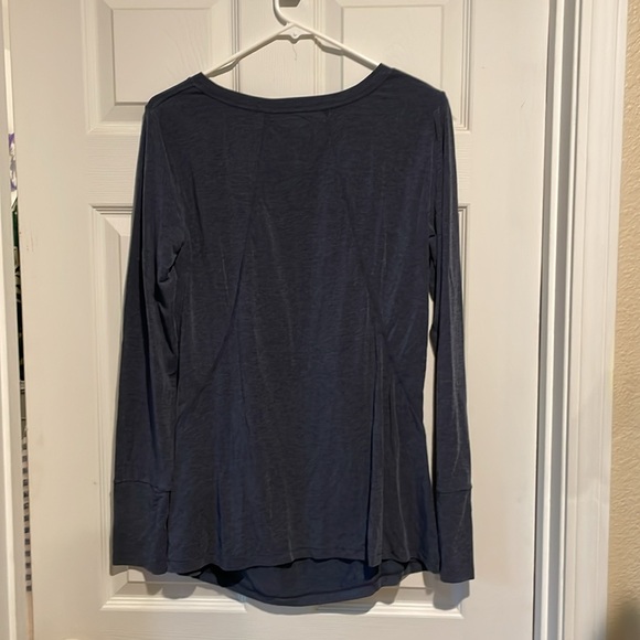 Gap Maternity long sleeve - Picture 2 of 4